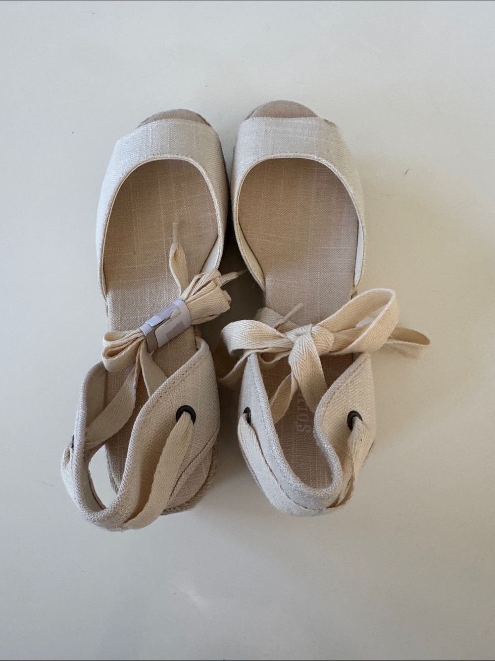 SOLUDOS wedge sandal (approx 2.5” wedge size 7 - Picture 2 of 9